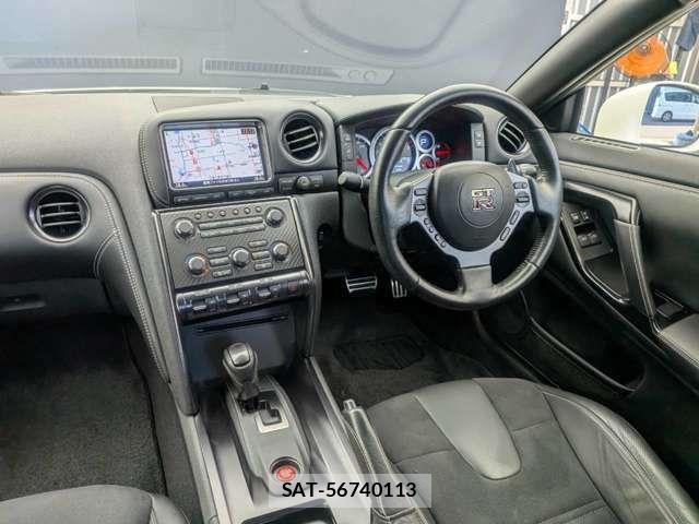 Nissan GT-R 2014-04 8525027-3