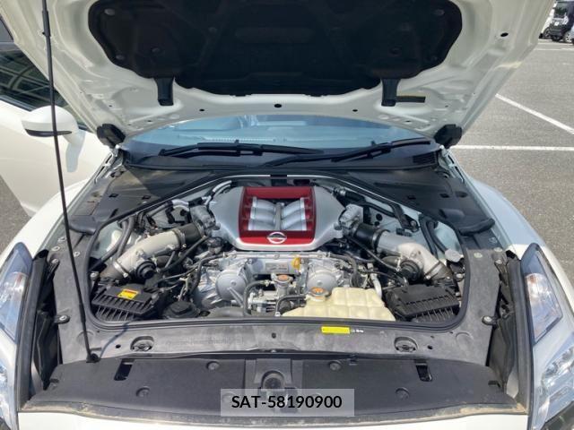 Nissan GT-R 2021-06 8666204-19