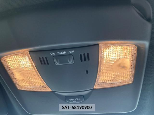 Nissan GT-R 2021-06 8666204-23