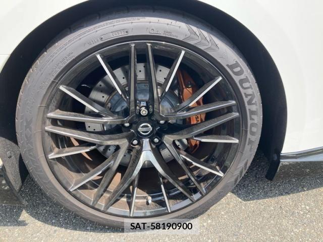Nissan GT-R 2021-06 8666204-6