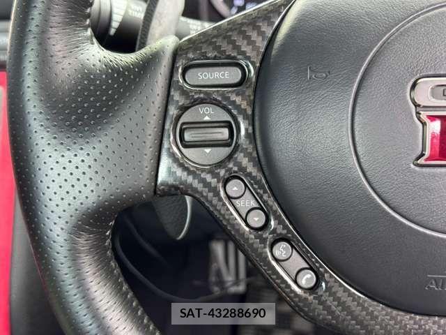 Nissan GT-R 2012-03 8742425-11