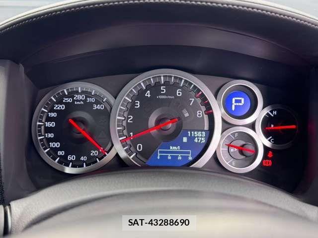 Nissan GT-R 2012-03 8742425-18