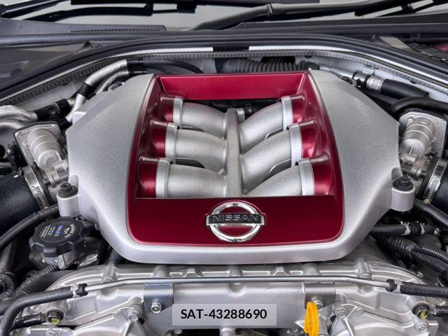 Nissan GT-R 2012-03 8742425-4
