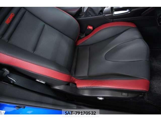 Nissan GT-R 2024-04 8780414-6