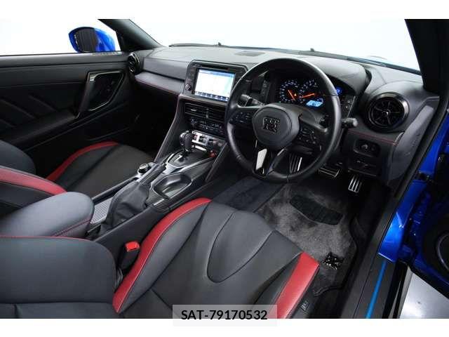 Nissan GT-R 2024-04 8780414-8