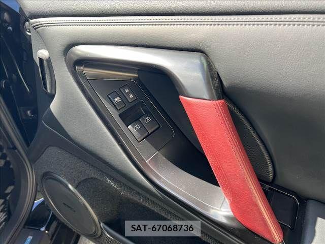 Nissan GT-R 2012-04 8780415-12