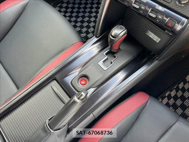 Nissan GT-R 2012-04 8780415-18