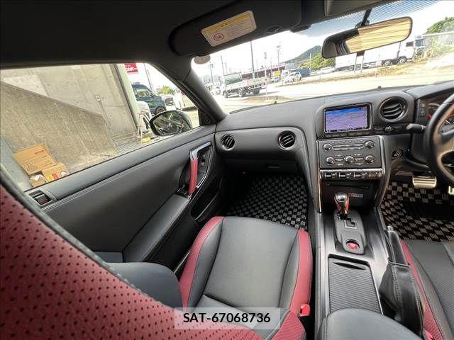 Nissan GT-R 2012-04 8780415-29