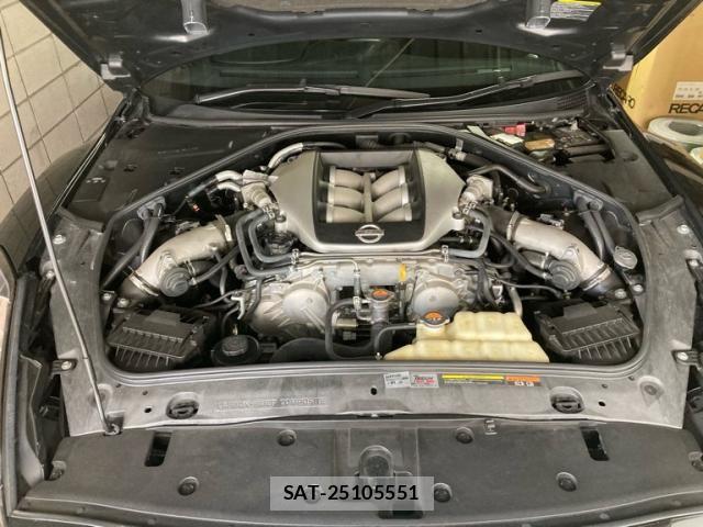 Nissan GT-R 2008-01 8879937-9