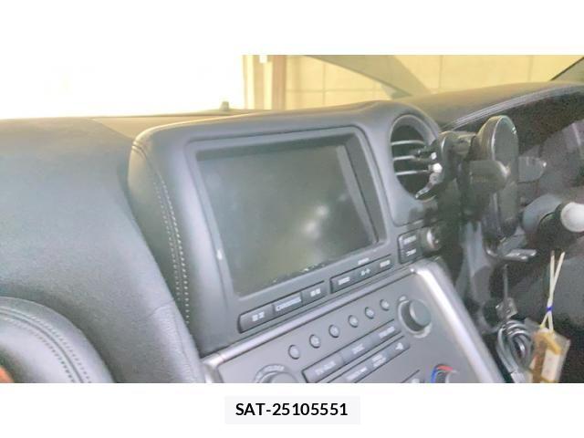 Nissan GT-R 2008-01 8879937-20