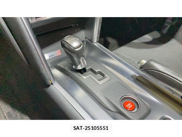 Nissan GT-R 2008-01 8879937-22