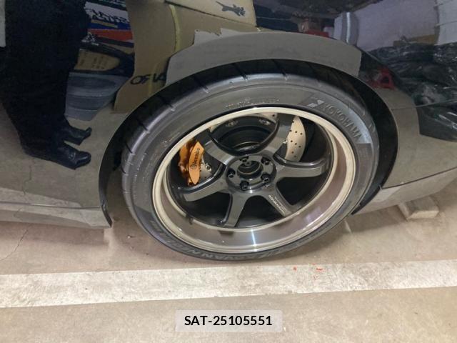 Nissan GT-R 2008-01 8879937-4