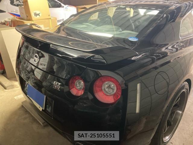 Nissan GT-R 2008-01 8879937-6