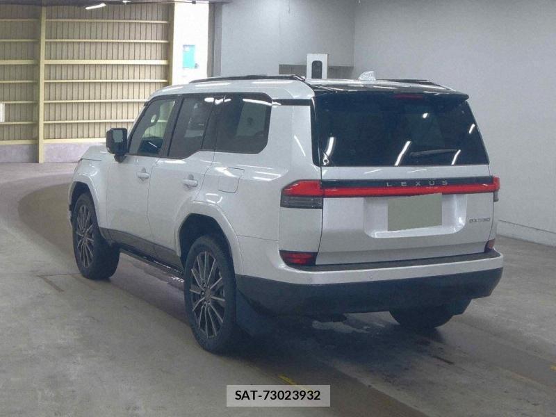 Lexus GX 2025-11 4382536-2