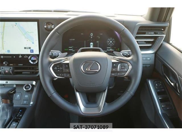 Lexus GX 2025-09 4382745-13