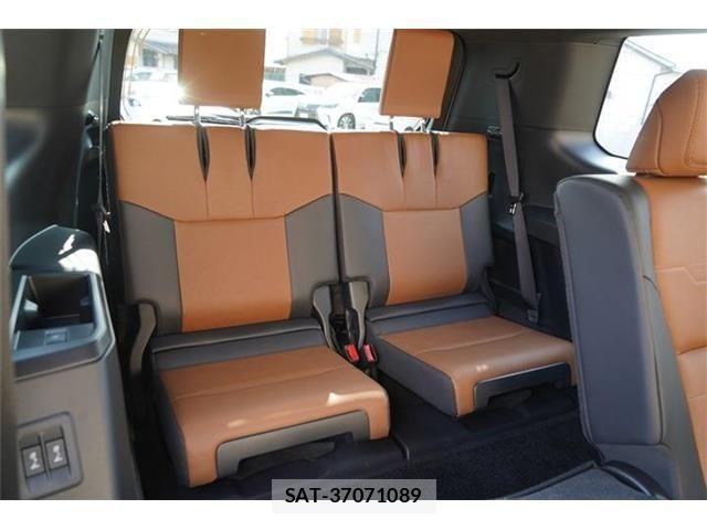 Lexus GX 2025-09 4382745-18