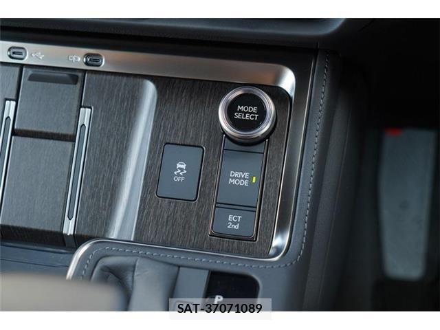 Lexus GX 2025-09 4382745-5