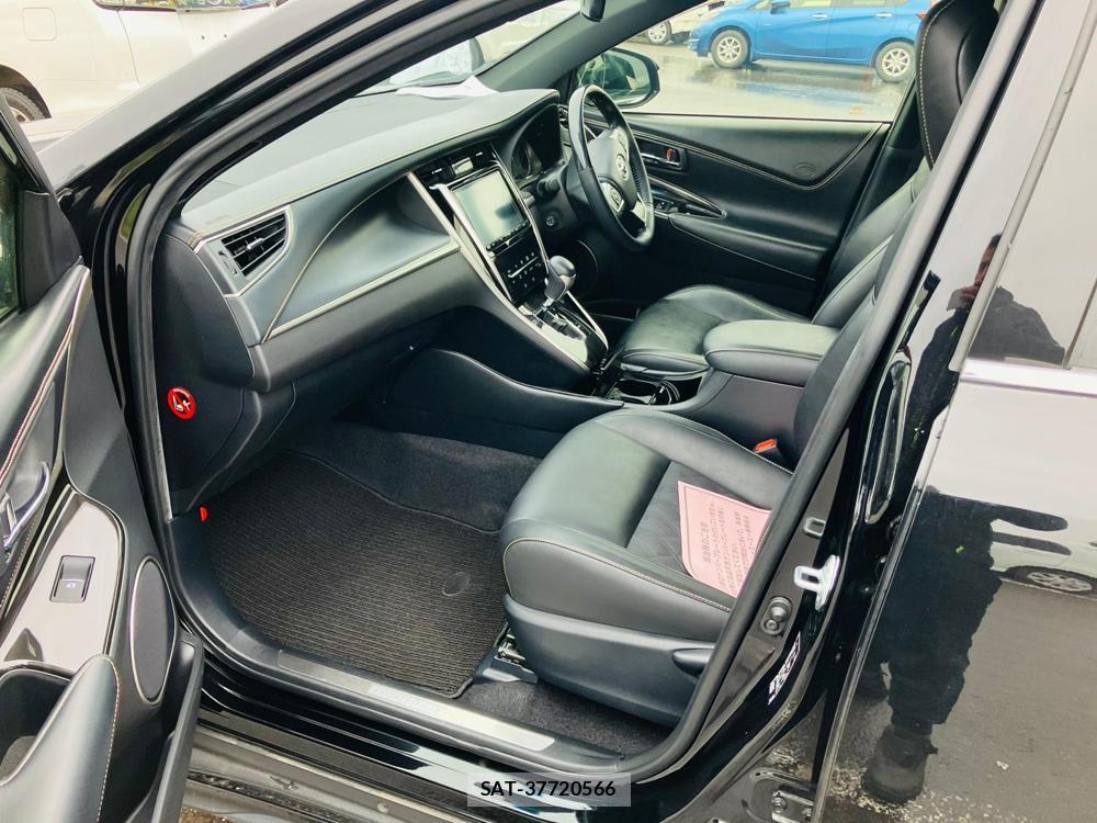 Toyota HARRIER 2018 994338-8