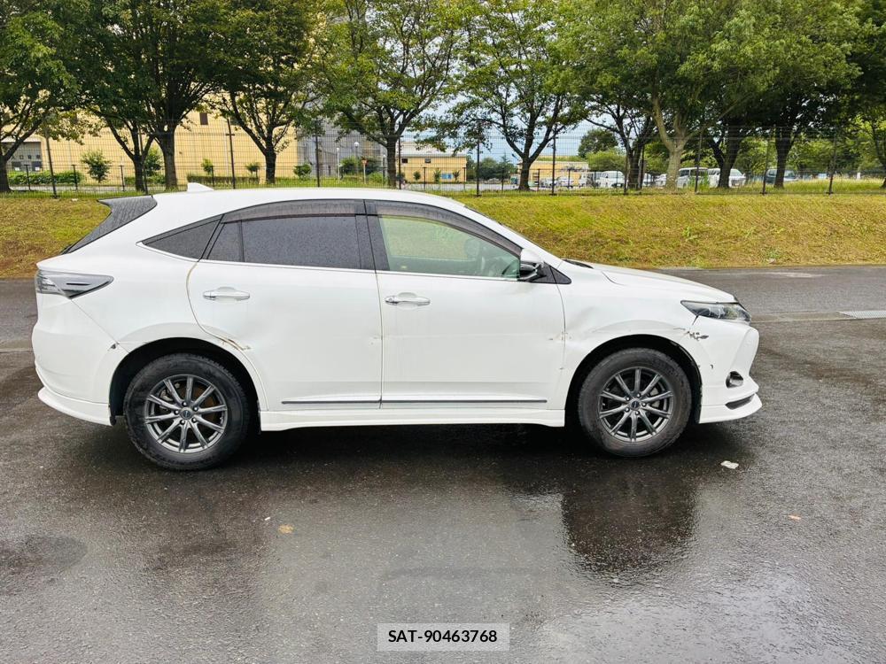 Toyota HARRIER 2014-11 8543900-5