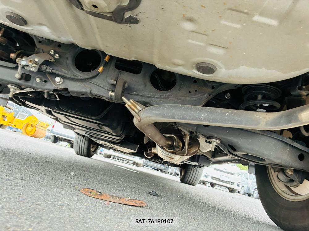 Toyota HARRIER 2015-02 8523201-38