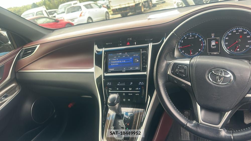 Toyota HARRIER 2015-11 8697174-15