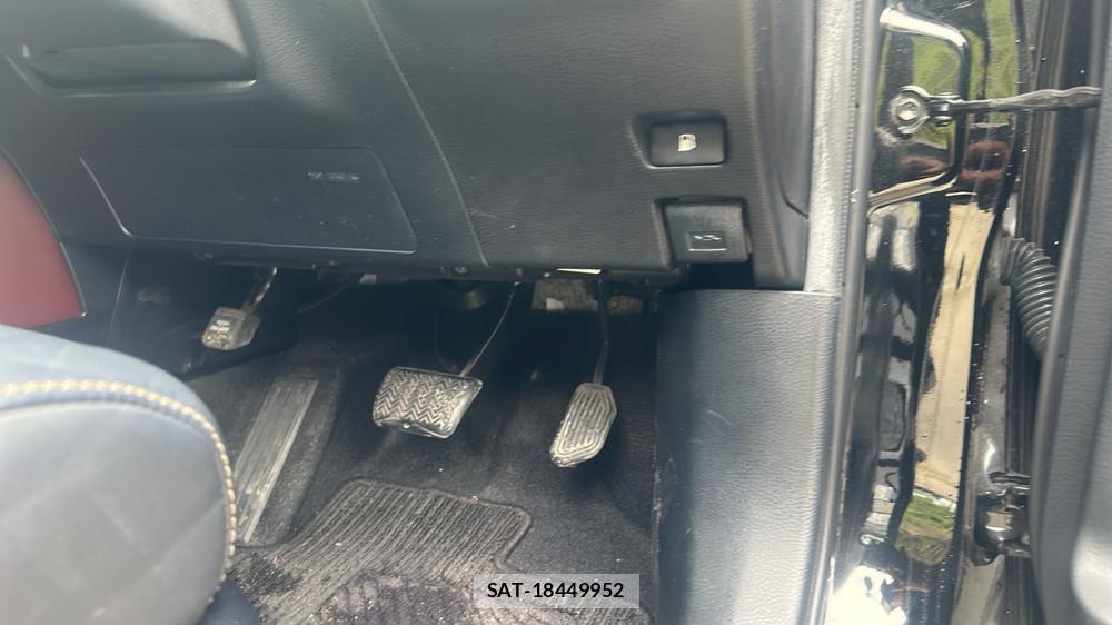 Toyota HARRIER 2015-11 8697174-20