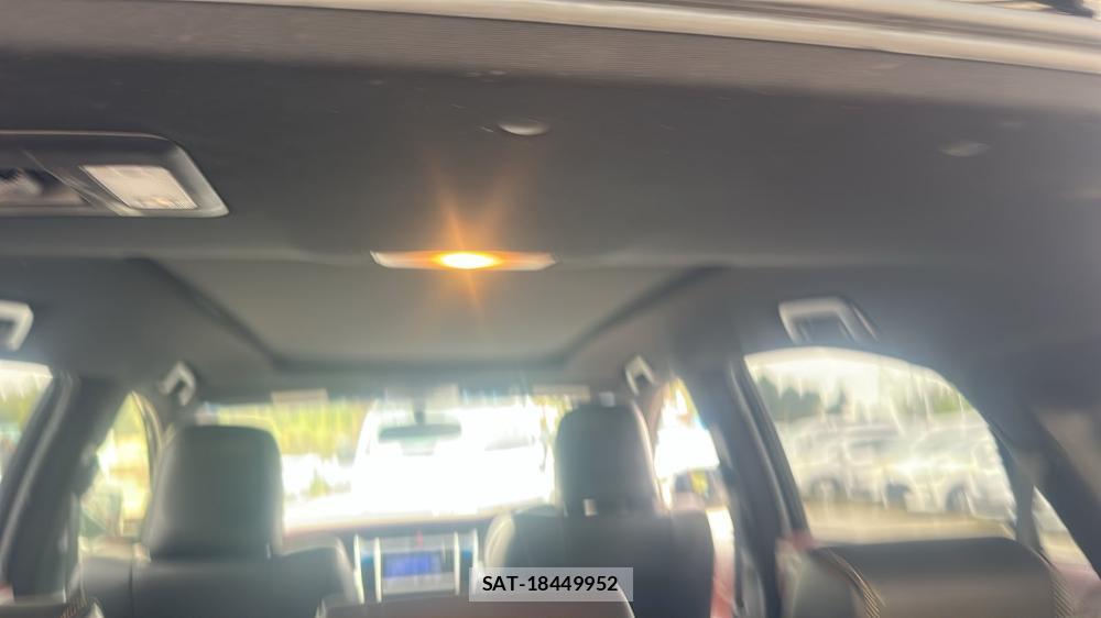 Toyota HARRIER 2015-11 8697174-21