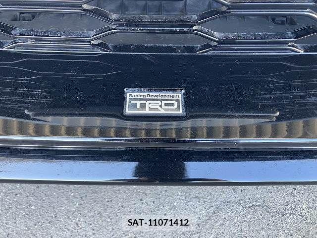 Toyota HARRIER 2017-06 648509-9