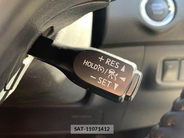 Toyota HARRIER 2017-06 648509-7