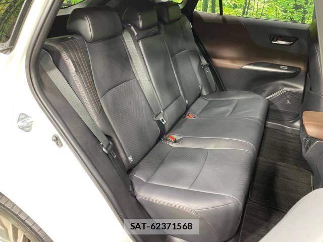 Toyota HARRIER 2021-03 781306-9