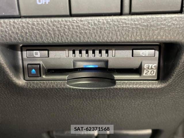 Toyota HARRIER 2021-03 781306-7