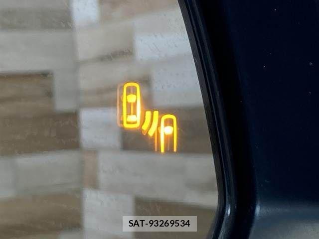 Toyota HARRIER 2023-09 915569-3