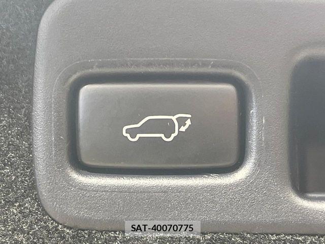 Toyota HARRIER 2017-09 3670959-5