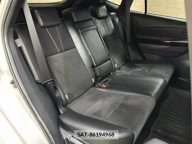 Toyota HARRIER 2017-09 3670954-9