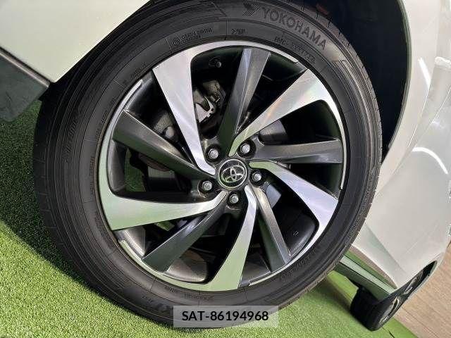 Toyota HARRIER 2017-09 3670954-11