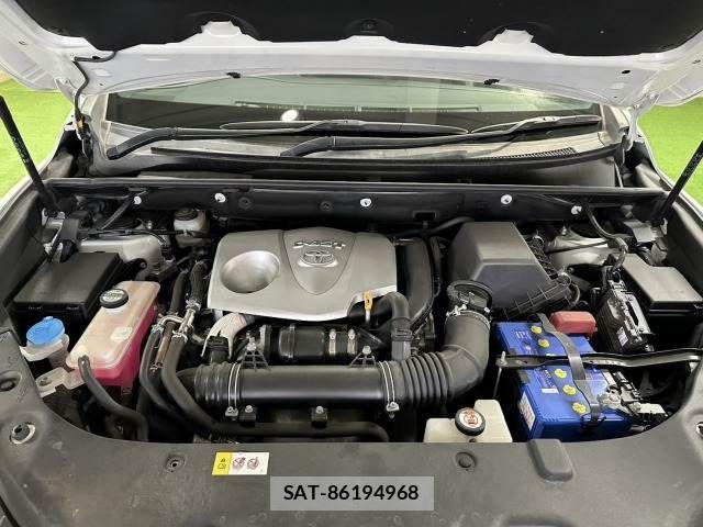 Toyota HARRIER 2017-09 3670954-12