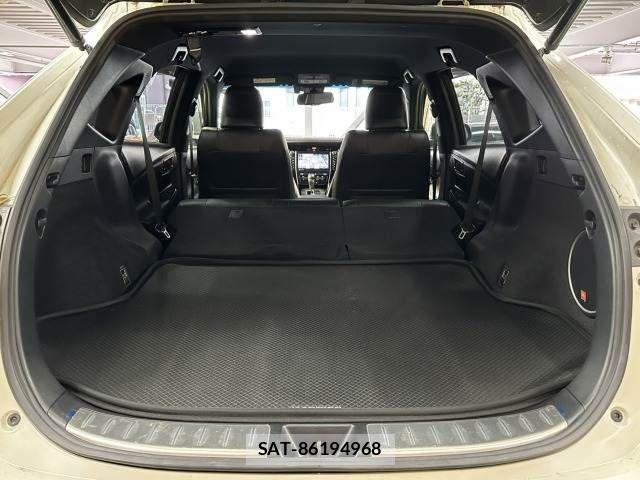 Toyota HARRIER 2017-09 3670954-19