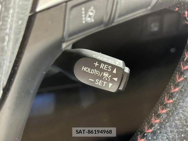Toyota HARRIER 2017-09 3670954-5