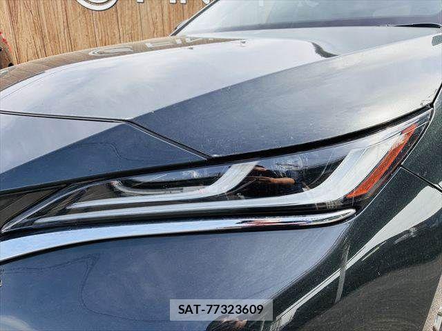 Toyota HARRIER 2020-11 3905903-23