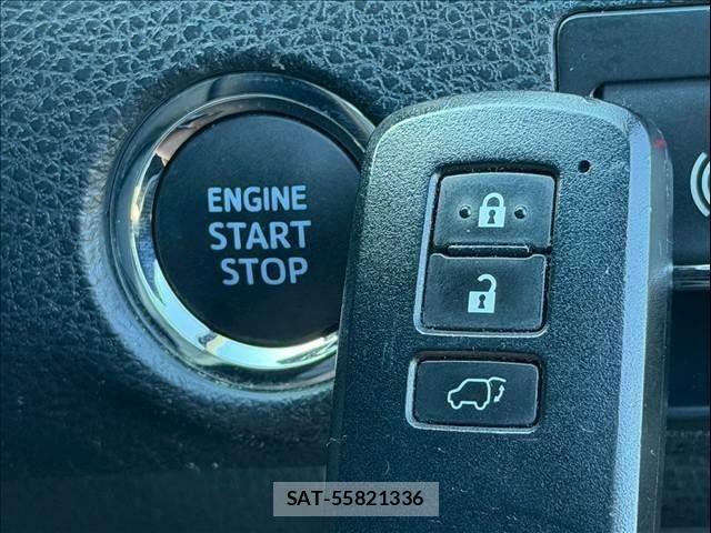 Toyota HARRIER 2017-11 4593135-13