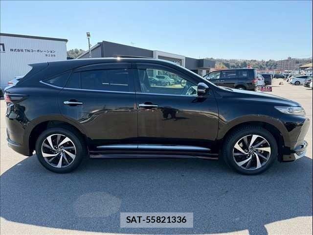 Toyota HARRIER 2017-11 4593135-4
