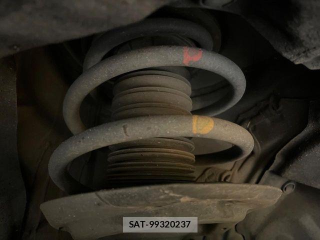 Toyota HARRIER 2020-07 4593056-19