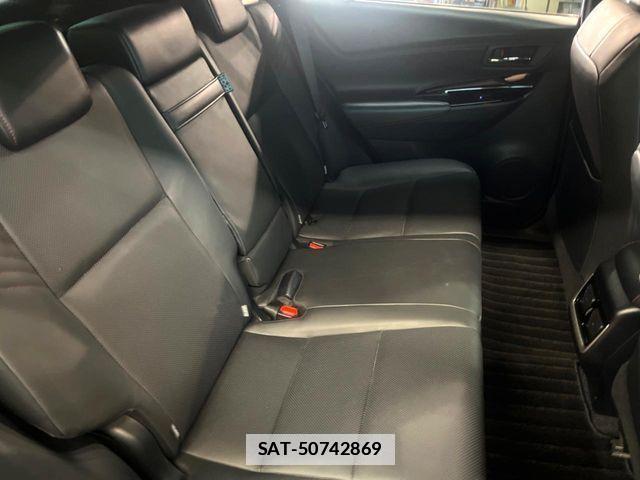 Toyota HARRIER 2017-07 4593106-8