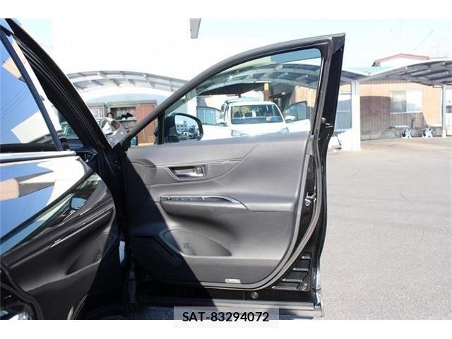 Toyota HARRIER 2023-11 5868570-24