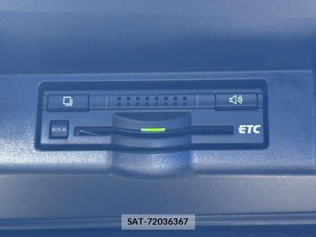 Toyota HARRIER 2014-06 5868641-24