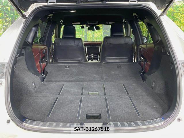 Toyota HARRIER 2017-07 5868634-9