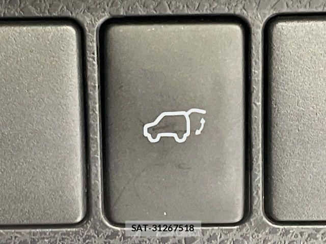 Toyota HARRIER 2017-07 5868634-5