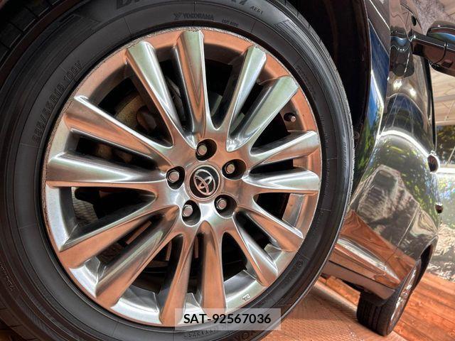 Toyota HARRIER 2017-07 5868619-12