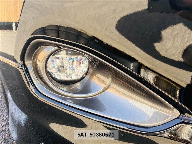 Toyota HARRIER 2014-11 6545041-26
