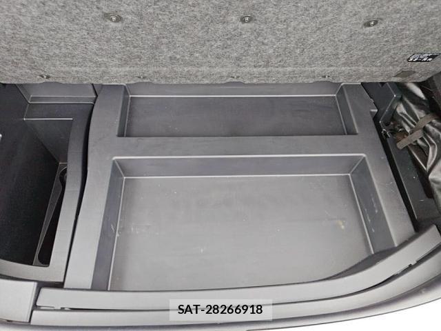 Toyota HARRIER 2018-08 6612110-27